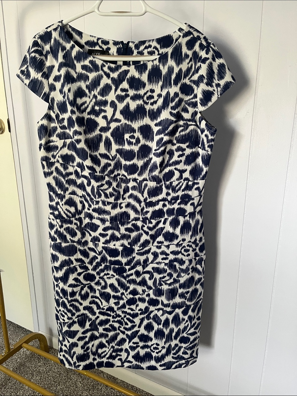 Capped sleeve dress
